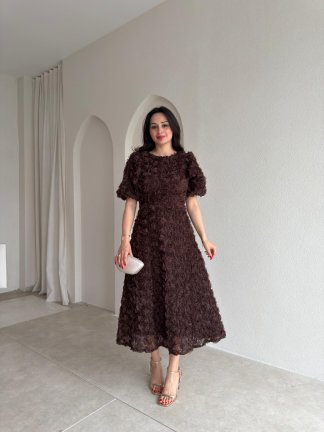 CUTE Kabartma Gül Desenli Midi Elbise 1807 - Acı Kahve - 2