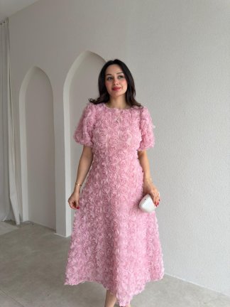 CUTE Kabartma Gül Desenli Midi Elbise 1807 - Pudra 