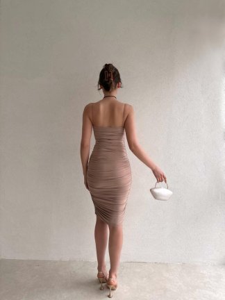 İnce Askılı Drapeli Nikki Elbise - Bej - 5