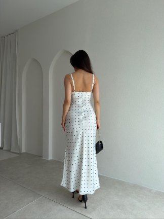 KİEV Puantiyeli Saten Maxi Elbise 5490 - Beyaz - 3