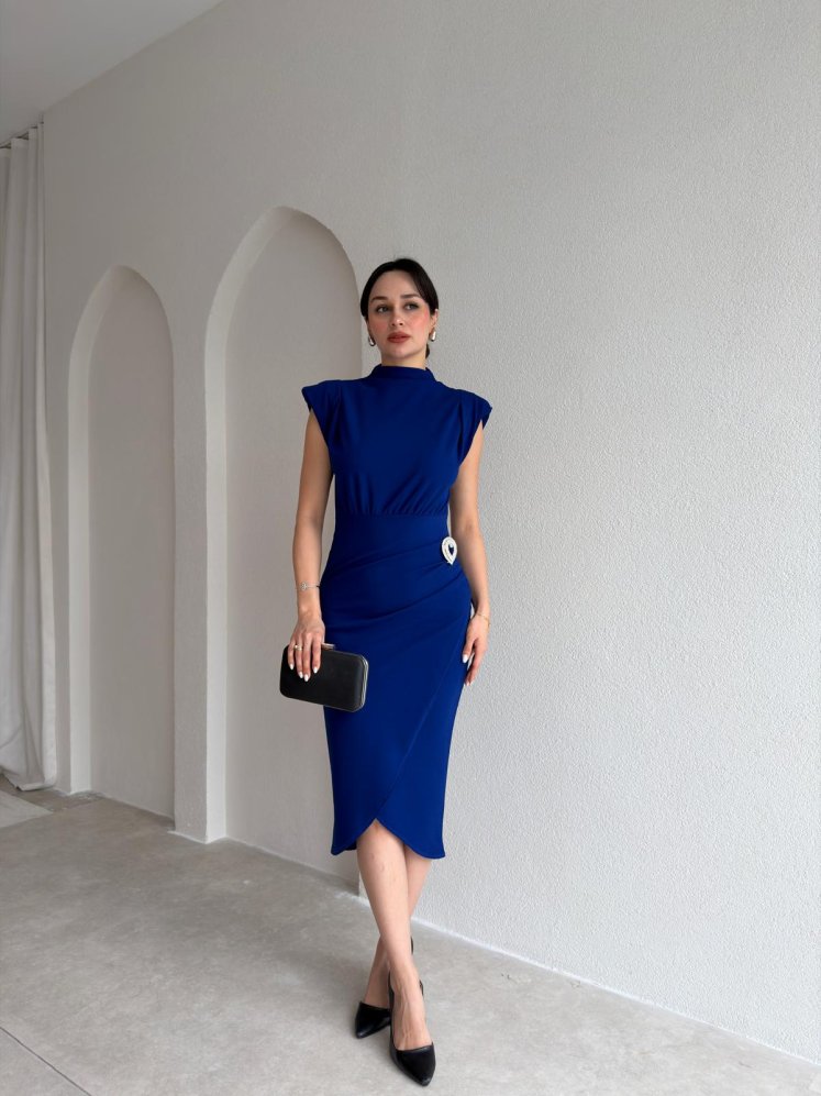 CASSİE Broşlu Midi Elbise 8400 - Saks Mavisi - Mooi Butik