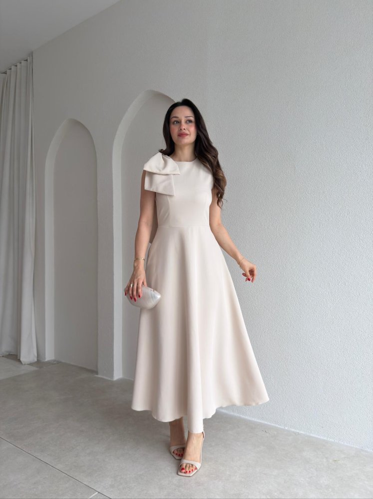 GİNA Kurdele Detaylı Midi Elbise 4390 - Krem Rengi - Mooi Butik