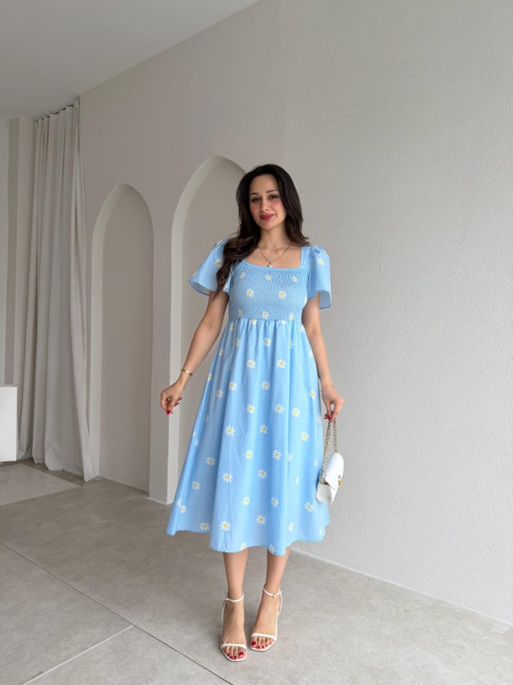  JOWE Papatya Desenli Midi Elbise 9008 - Bebe Mavisi - Mooi Butik