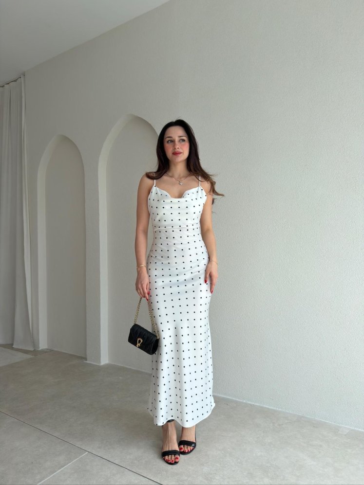 KİEV Puantiyeli Saten Maxi Elbise 5490 - Beyaz - Mooi Butik