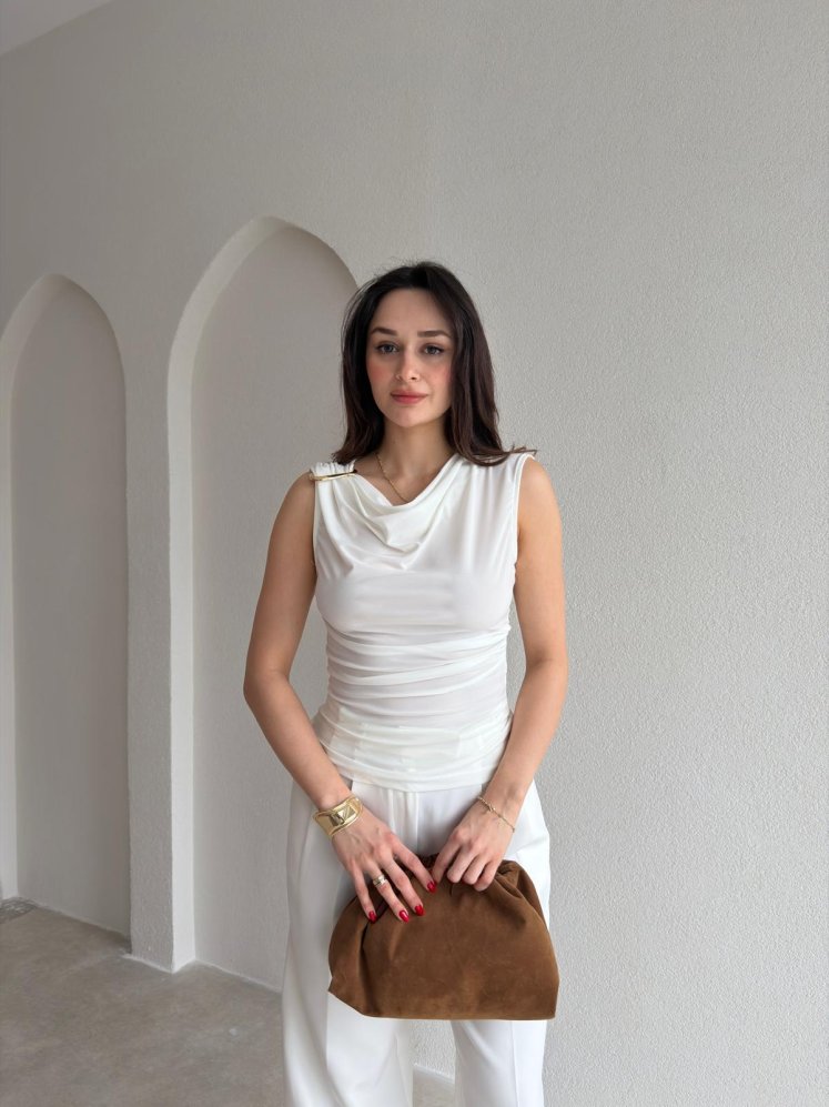 VİSTA Broş Detaylı Bluz 5451 - Beyaz - Mooi Butik